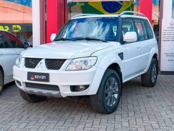 MITSUBISHI PAJERO TR4 2.0 4X2 16V 140CV FLEX 4P AUTOMÁTICO MITSUBISHI PAJERO TR4 2.0 4X2 16V 140CV FLEX 4P AUTOMÁTICO